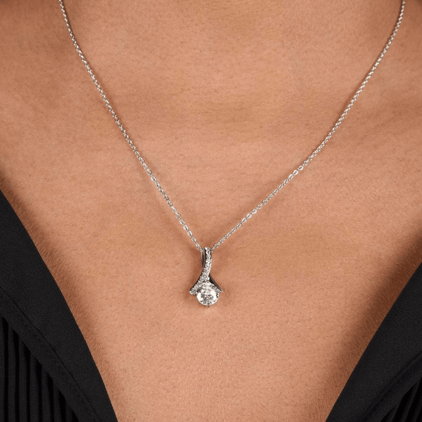 To My Wife – Alluring Beauty Necklace from Husband