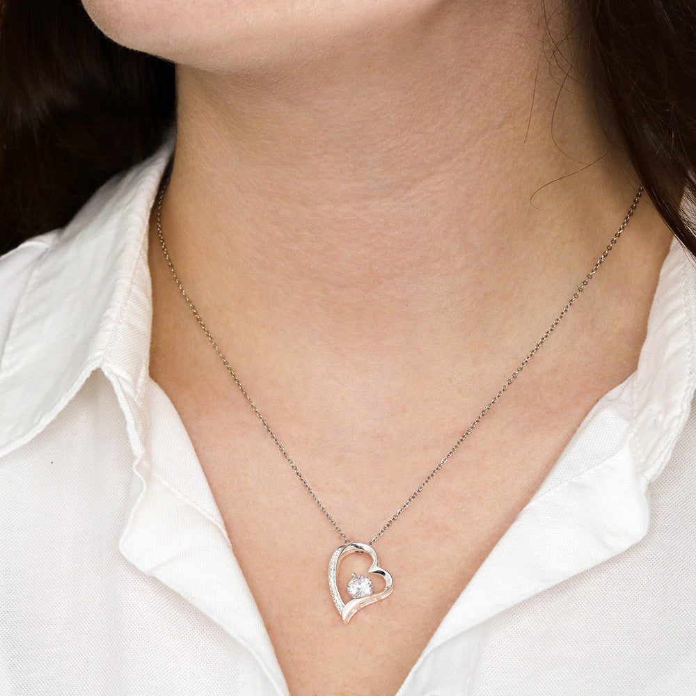 Forever Love Heart Necklace – A Timeless Symbol of Unconditional Love